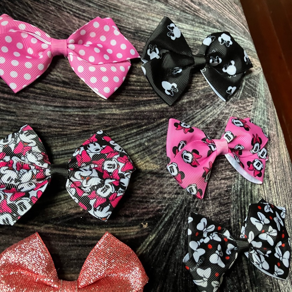 Minnie Mouse Barrett